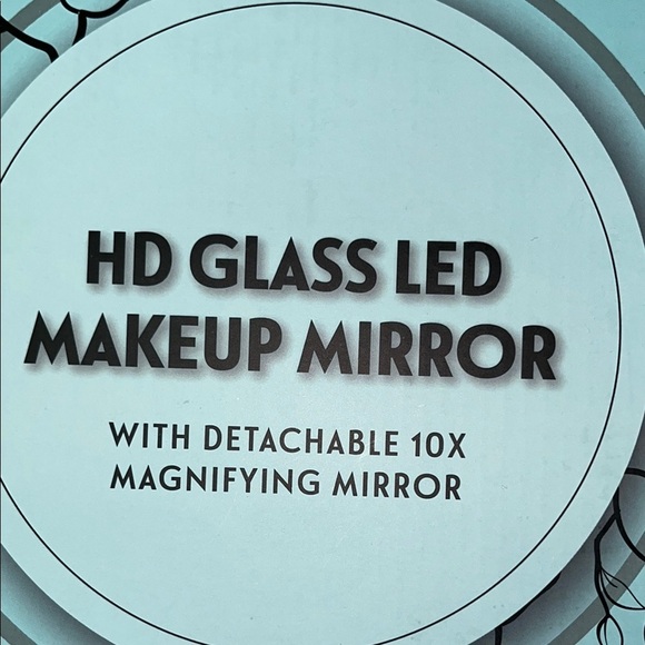 🆕 Peace & Clover HD Glass LED Makeup Mirror - Picture 11 of 13